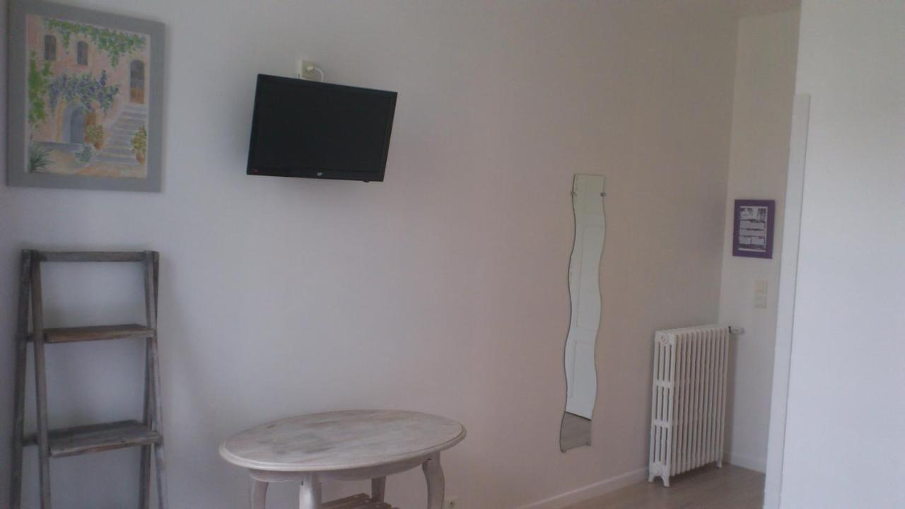 Hotel Restaurant Henri IV Eauze Habitación foto